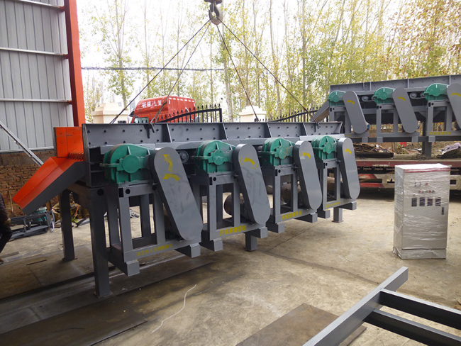 河北沙河市土石分離機 滾軸篩現場